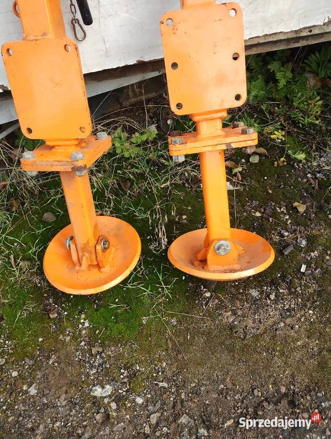 Podpory do pługa zamiatarki itp