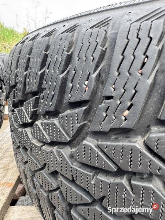 Koła Mercedes 16 opony zimowe nokian 2020r 20555 Samochodowe