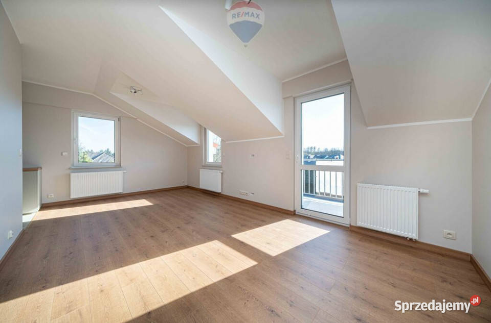 Na sprzedaż 3 pokoje z ogrodem i garażem 60.9m2 Złotniki