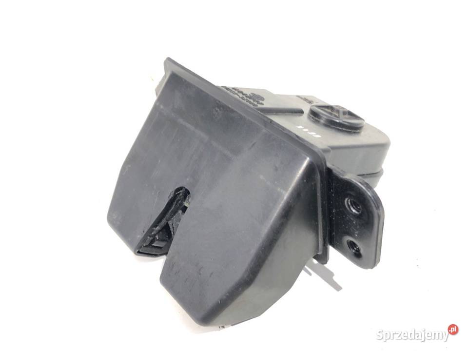 ZAMEK KLAPY TYŁ HYUNDAI i40 Kombi 812303Z000 sprzedam