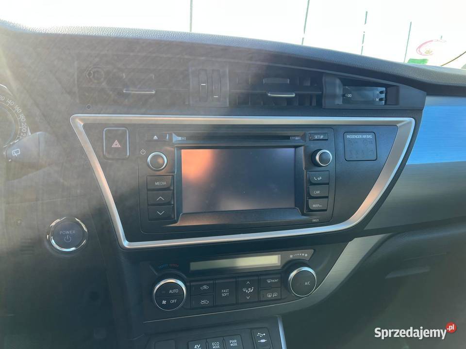 TOYOTA Auris 136H Dynamic CW356 uszkodzony opolskie Opole sprzedam