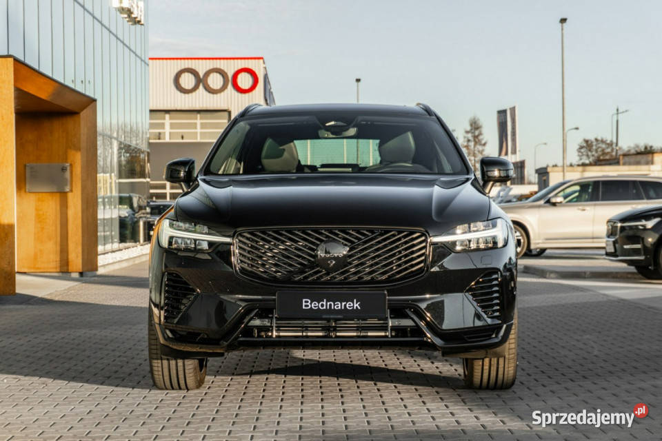 Volvo XC 60 Ultra Black Edition T8 AWD plugin napęd 4x4 Łódź