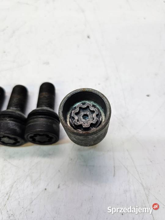 ŚRUBA ŚRUBY ZABEZPIECZAJĄCE AUDI VW SEAT KOMPLET Przystajń