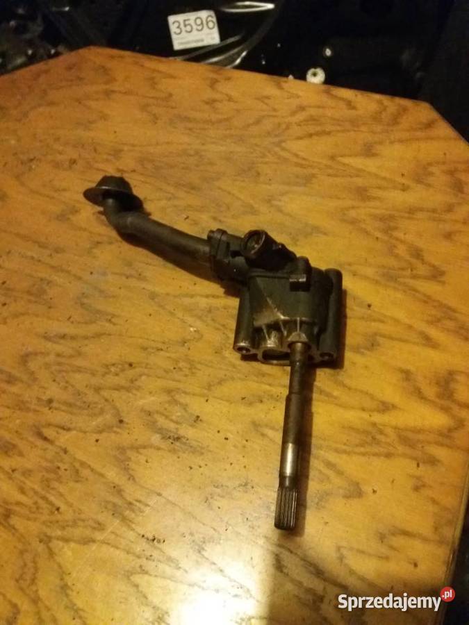 PASSAT B5 AUDI A4 B5 POMPA OLEJU SMOK 058115153