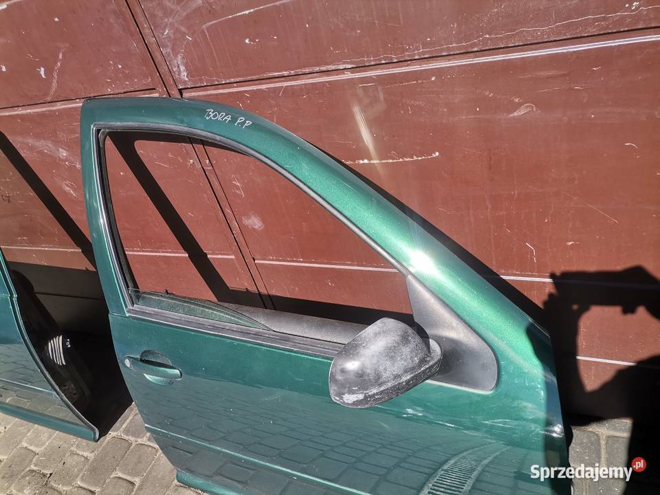 VW BORA DRZWI PRAWY PRZÓD LC6M Nowy Sącz