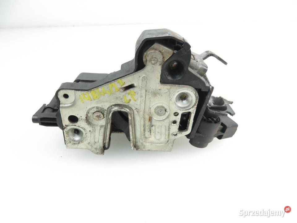 ZAMEK LEWY PRZEDNI MERCEDESBENZ CLK C208 osobowe