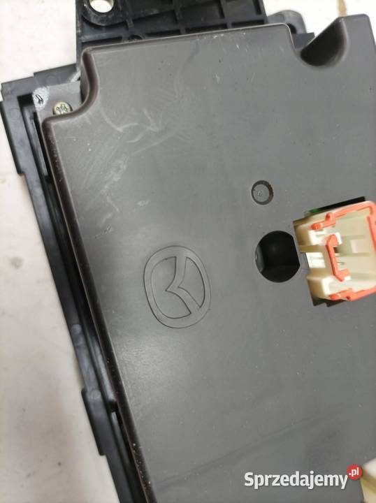 PANEL NAWIEWU 88317EB098 GH Mazda 6 II 20072013