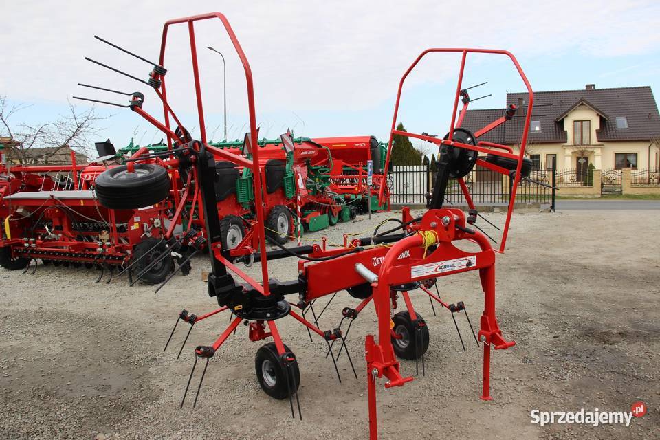 Przetrząsacz siana 4wirnikowy PKW45200 kujawsko-pomorskie Rogóźno