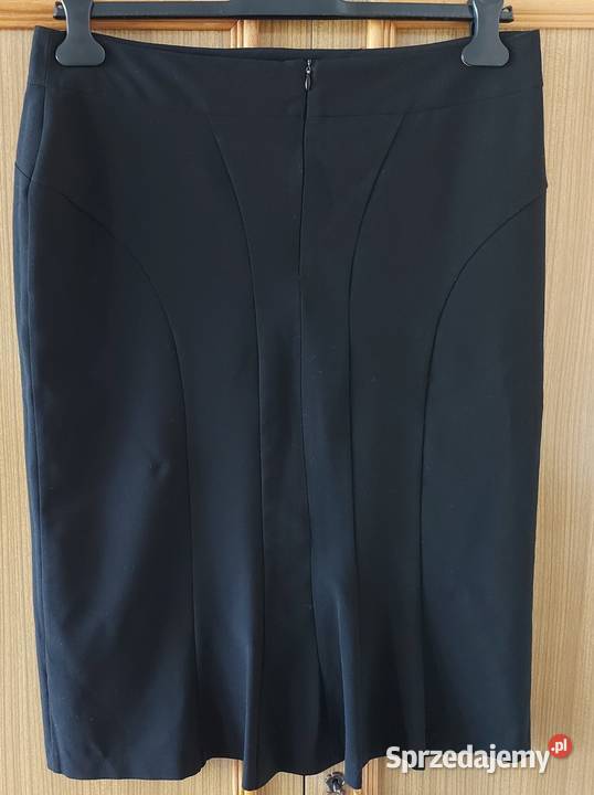 Czarna spódnica