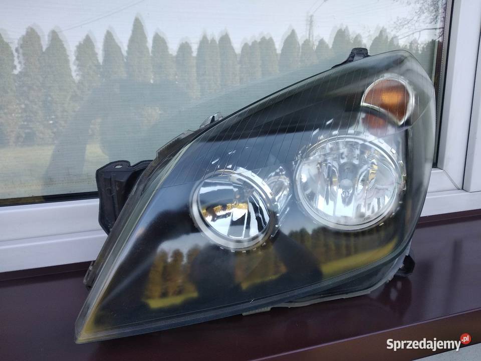 Opel Astra H lampa przednia lewa reflektor przód Sieradz