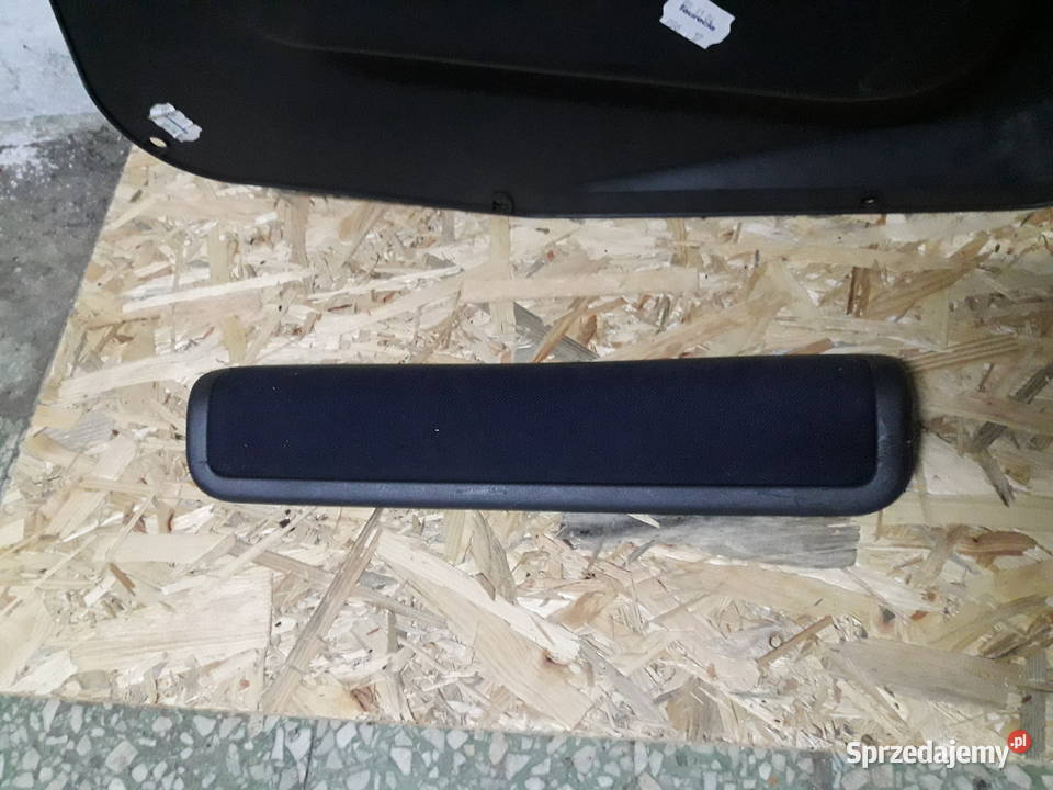 Osłona nakładka boczek lewy tył drzwi Partner Kielce