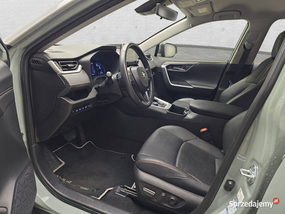 Toyota RAV4 V 2018 Komorniki