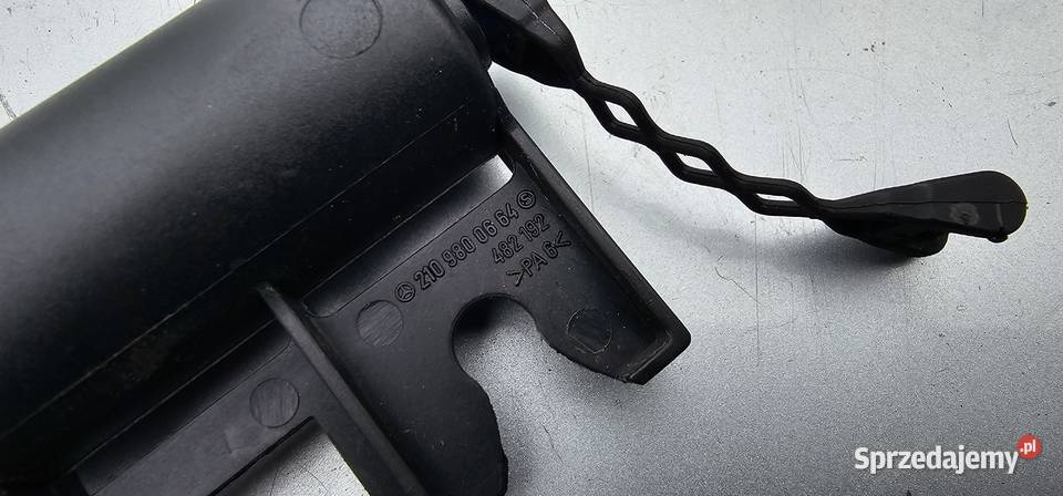 Siłownik schowka mercedes w210 2109800664 Zbąszyń