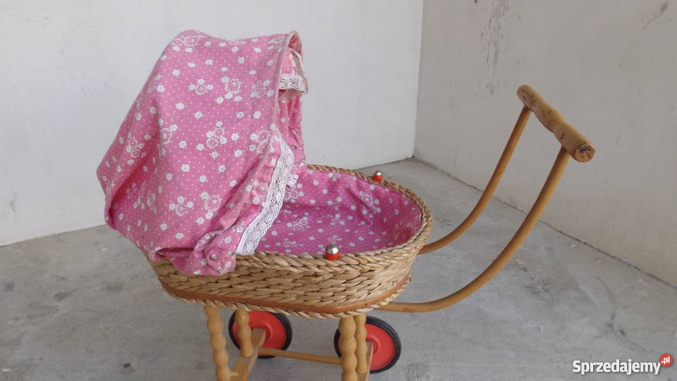 Stary wózek lalek z Prlu Artyk Grodziczno