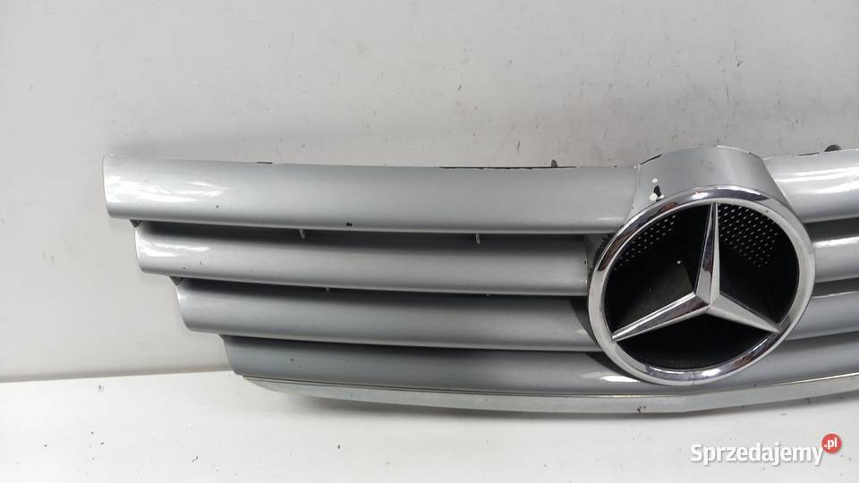 MERCEDES W203 LIFT COUPE ATRAPA GRILL 755 Zbierkowo