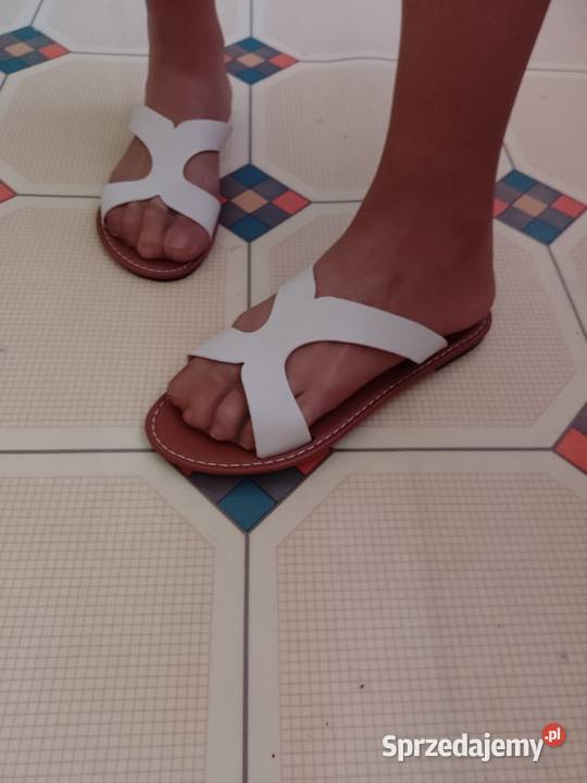 49 Białe klapki z Londynu NOWE Kraków sprzedam