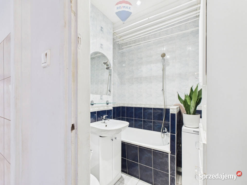 4 pokoje 2 balkony piwnica rodziny Warszawa