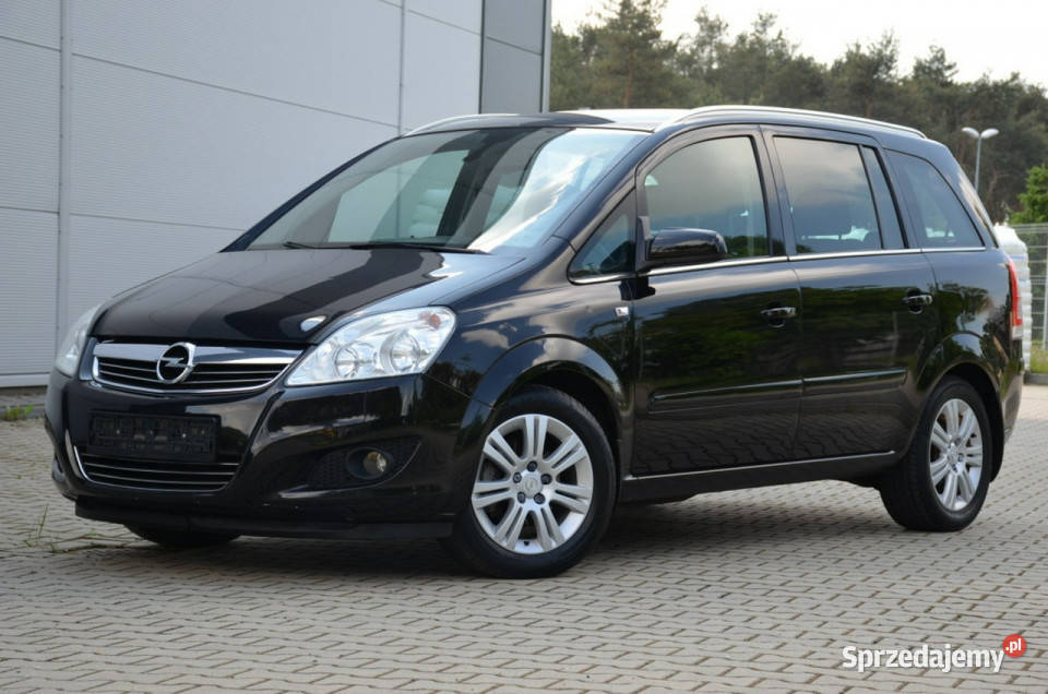 Opel Zafira Czarna Cosmo Opłacona 18i Lift 140KM Kutno