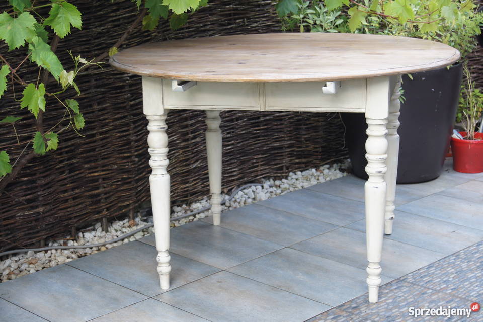 Stol okragly shabby chic bielony rozkaldany Golub-Dobrzyń