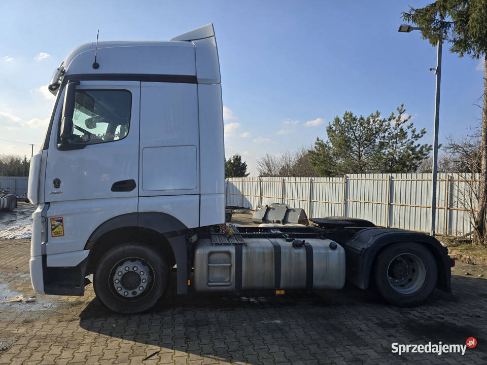 Ciągnik siodłowy MERCEDESBENZ ACTROS 1851 2020 kupiony w polskim salonie Gralewo