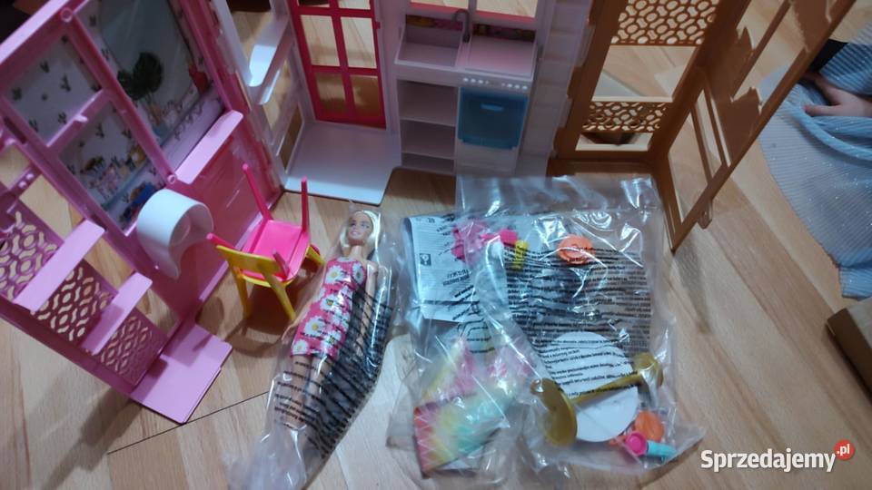 Domek Barbie lalek