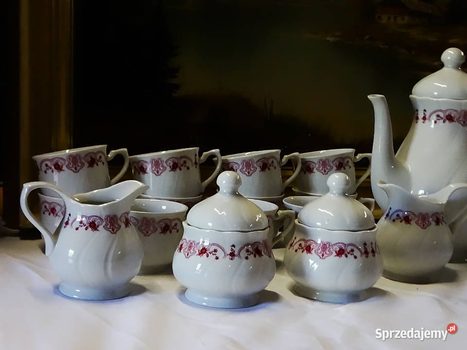 Zestaw porcelany stołowej z klasycznym kwiatowym lubelskie Biłgoraj sprzedam