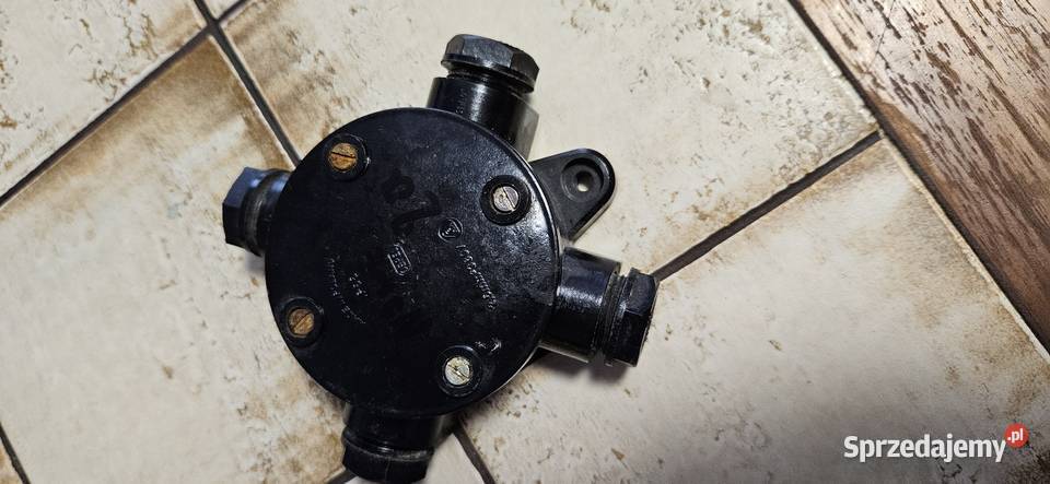 50 letniaFabrycznie nowa bakelitowa rozeta z zachodniopomorskie Barlinek