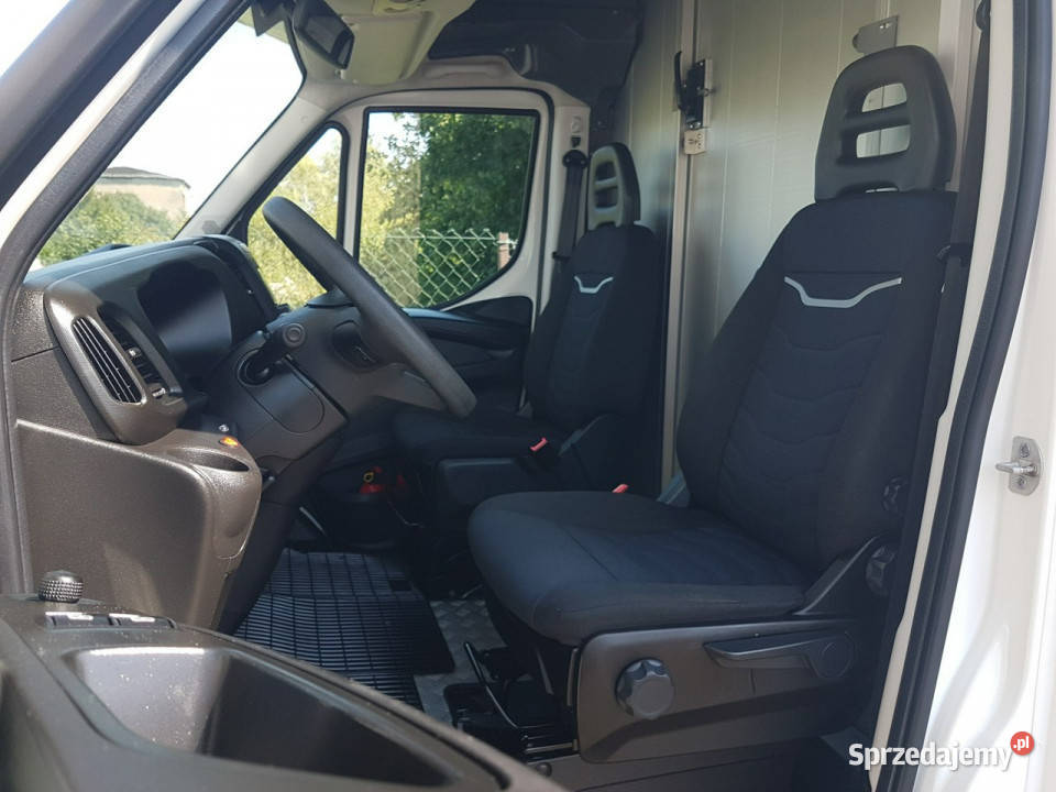 Iveco Daily KONTENER NISKOPODŁOGOWY 443x223x242 Iveco Poręba