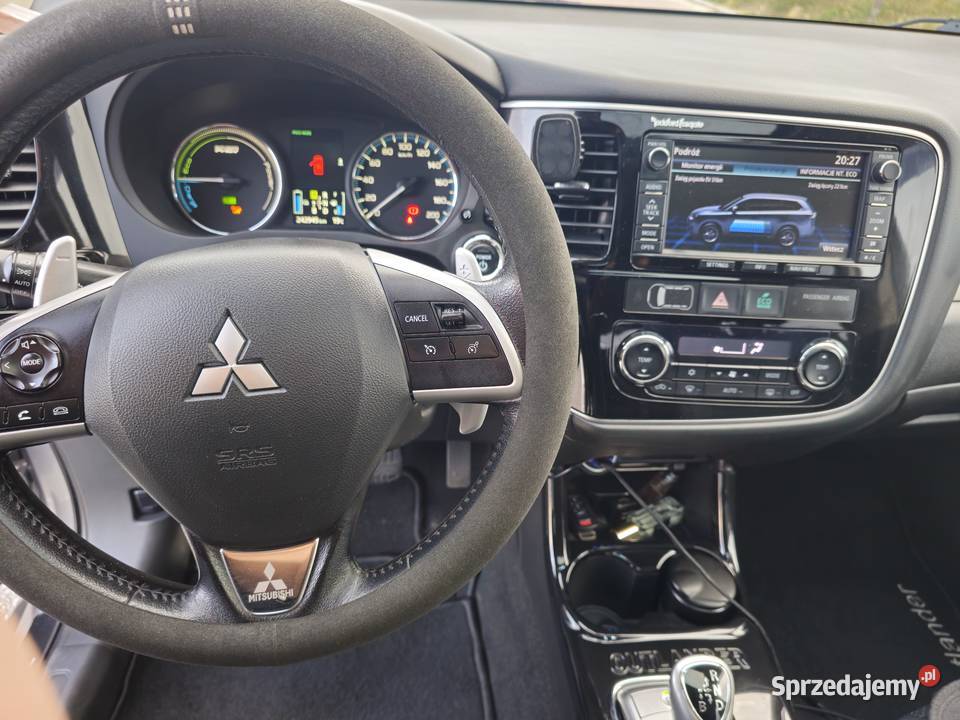 Mitsubishi outlander phev isofix Wieluń