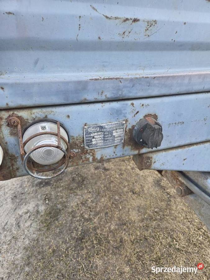 Rozrzutnik Agromet 35t Jastrzębiec