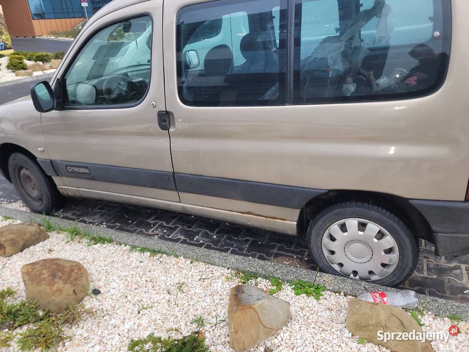 Citroen berlingo Rok produkcji 2004 Berlingo sprzedam