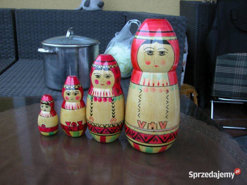 stare figurki matrioszki