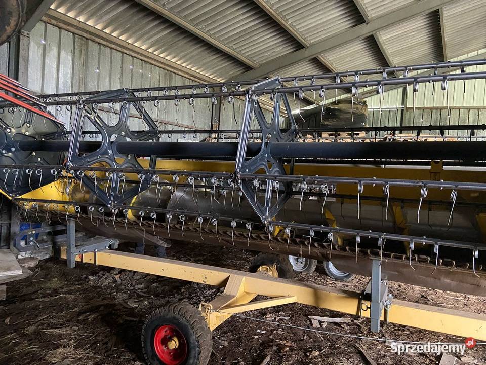 Kombajn zbożowy News Holland CS540 Trawniki sprzedam