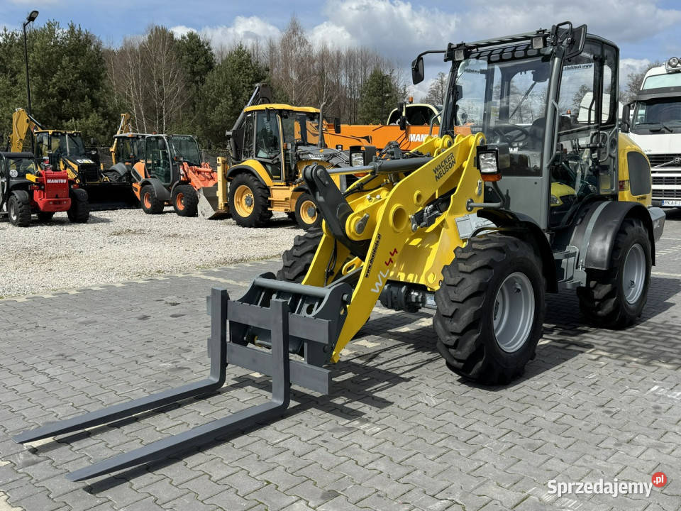 średnia kołowa Wacker Neuson WL 44 Łyżka Koparko ładowarki Widełki