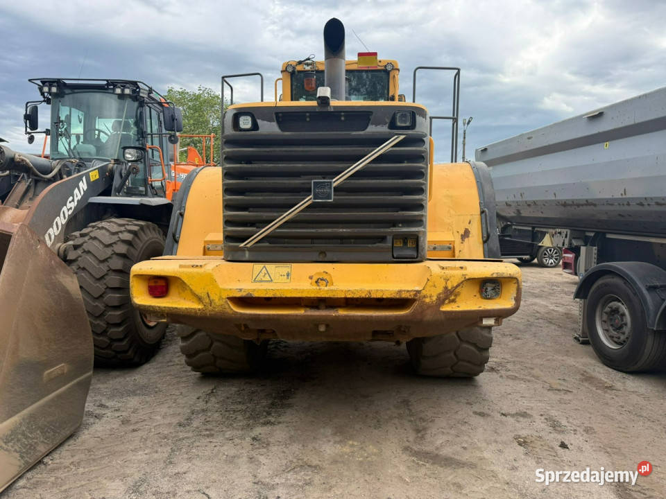 duża kołowa Volvo L150E Waga Niski Przebieg Daleszyce