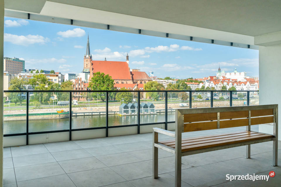 Nowoczesny Design i Widok na Odrę