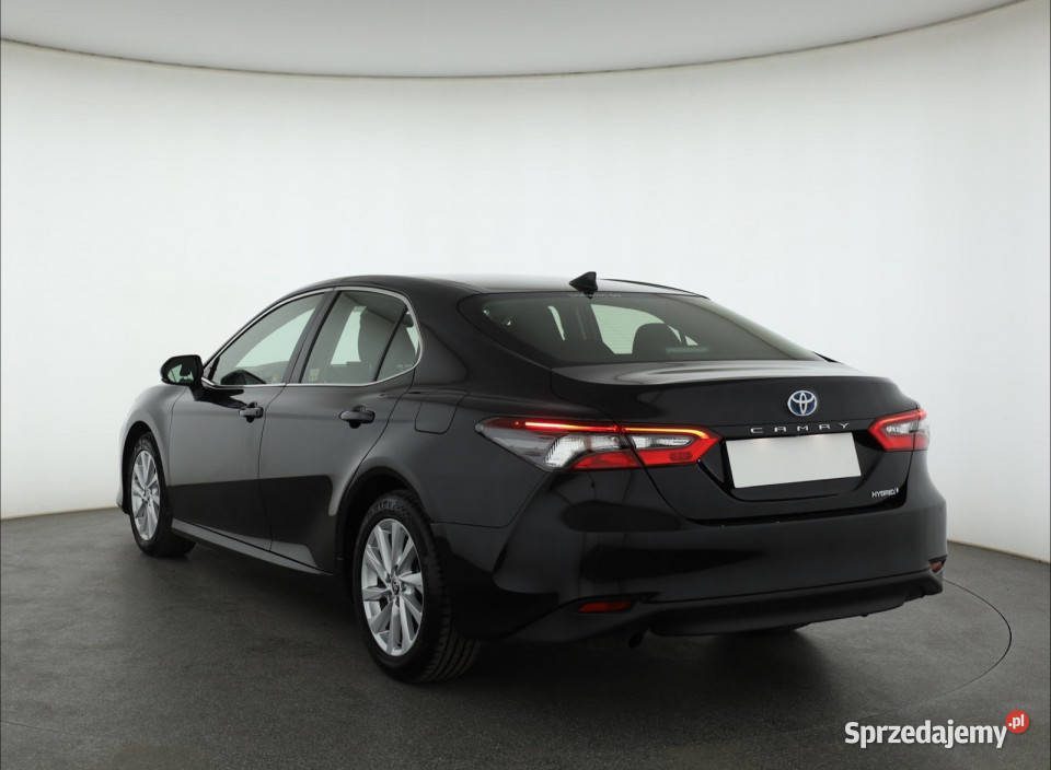 Toyota Camry 25 Hybrid podgrzewane fotele