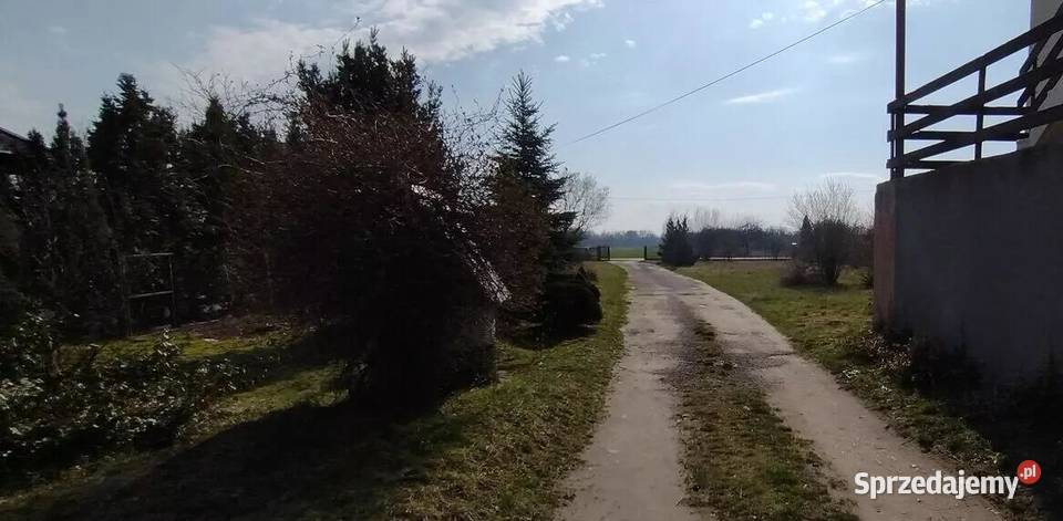 Dom wolnostojący na działce 1500m2 gmRusinów pow Rusinów