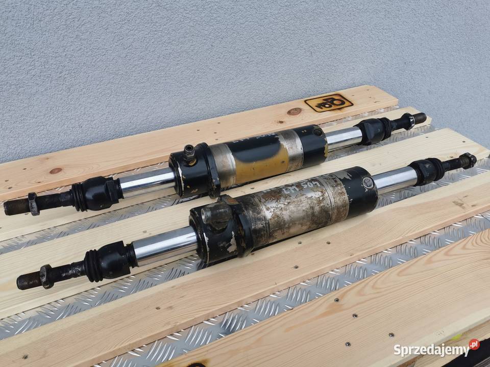 Cylinder hydrauliczny skrętu Holland LM 5040 Pozostałe wielkopolskie