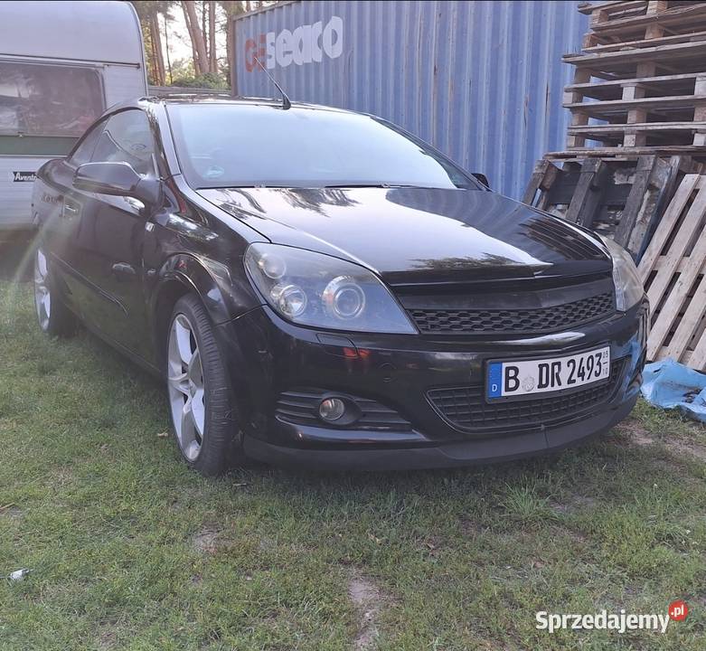 Opel Asta 19 cdti 150 TwinTop czarna ladna Poznań
