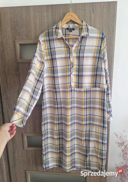 Śliczna damska sukienka w kratkę długi rękaw