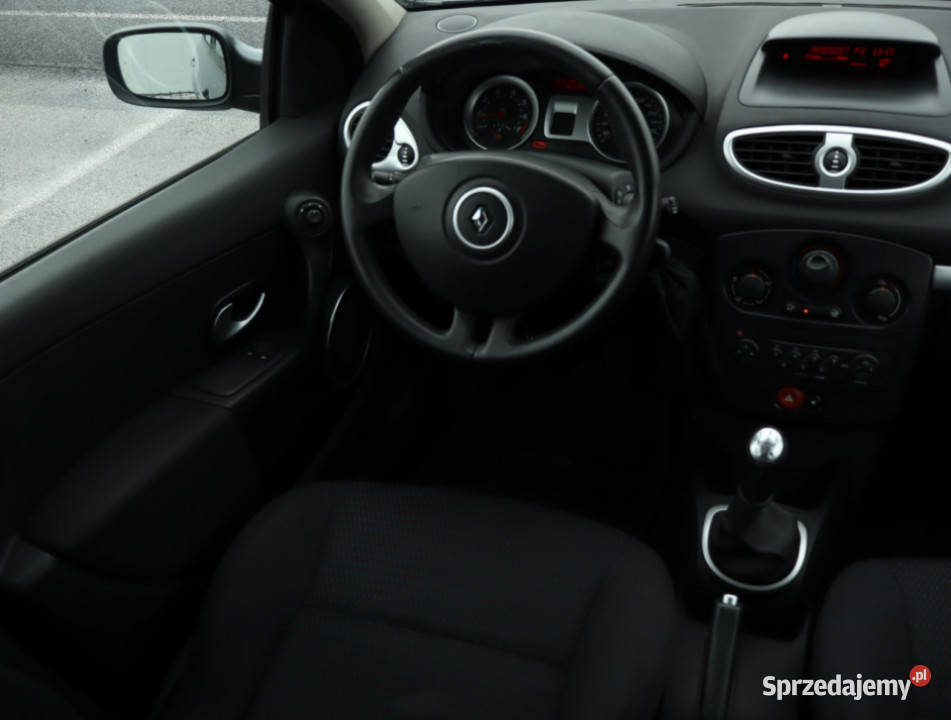 Renault Clio 12 TCe światła przeciwmgielne Lublin