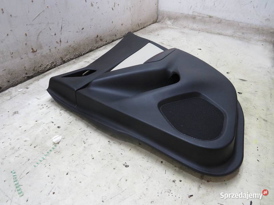 BOCZEK DRZWI PRAWY TYŁ MAZDA 3 BM SEDAN 13 Tapicerki samochodowe