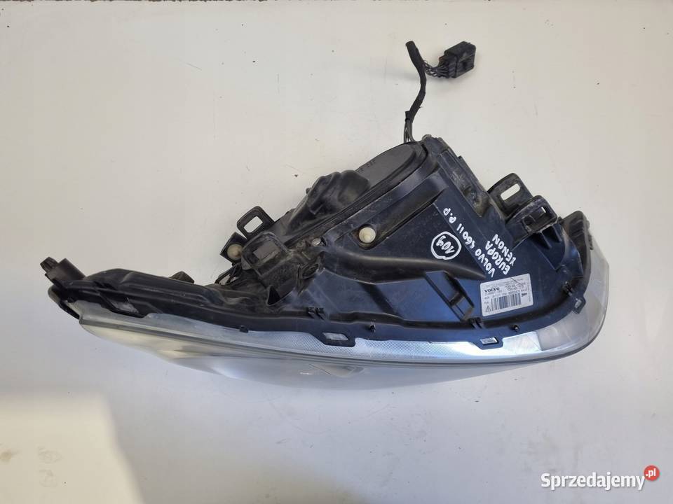 LAMPA PRAWA Volvo S60 II V60 1013r PRZEDNIA Rudka