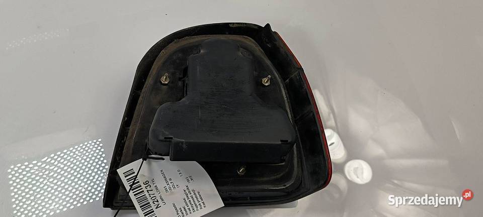 LAMPA LEWA TYŁ VOLKSWAGEN GOLF III 1H6945520 Lipno