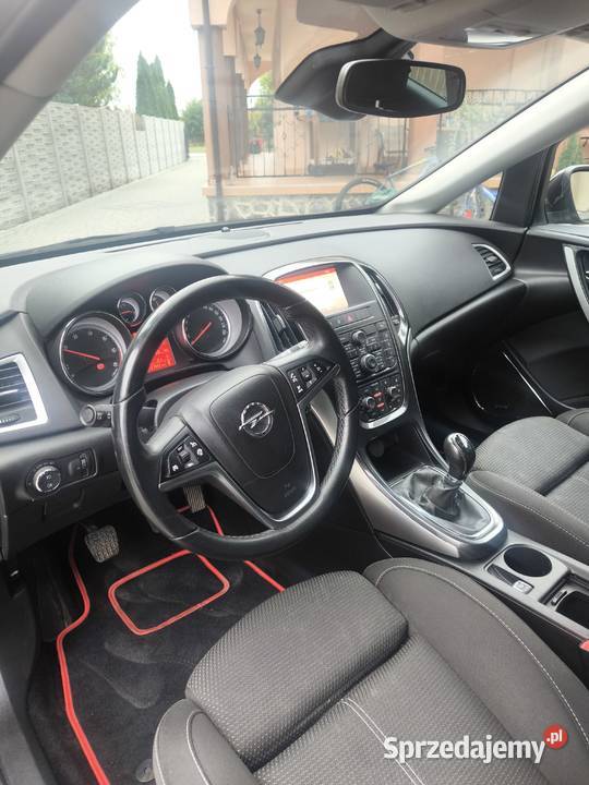 Opel Astra 20 CDTI 165 2014 Kombi Pełna 1996cm3 Astra Wrocław