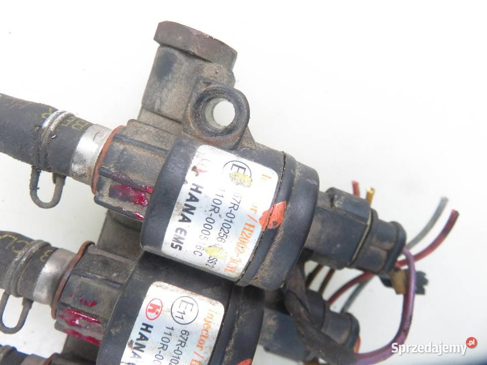 3X WTRYSK HANA 67R010256 H2002