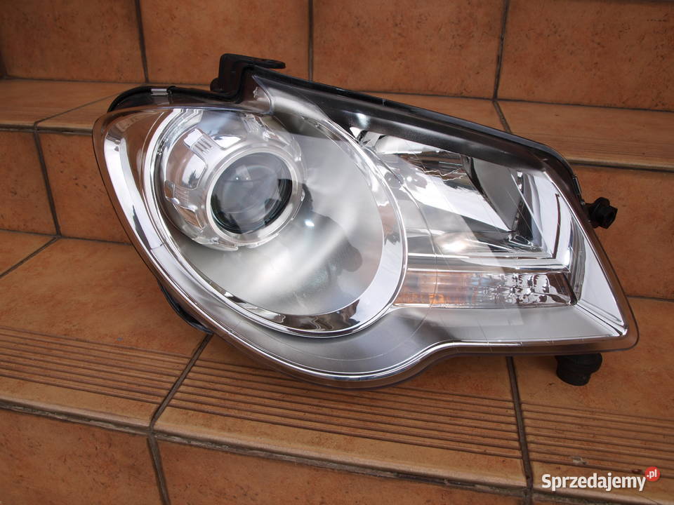 VW Touran I lampa prawa przód zwykła 2006 2010r wielkopolskie