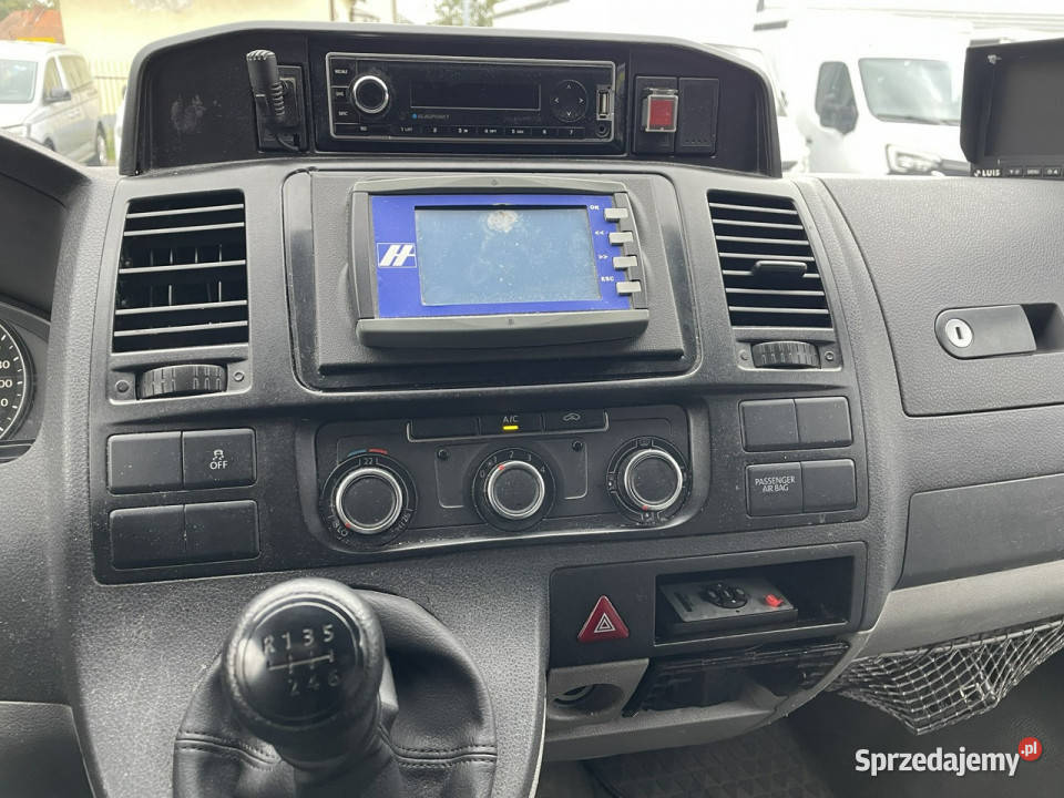 Volkswagen Transporter Trasporter T5 Bankowóz Volkswagen Syców