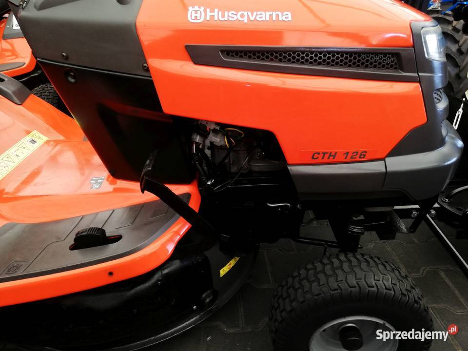 Kosiarka traktorek ogrodowy z pługiem Husqvarna